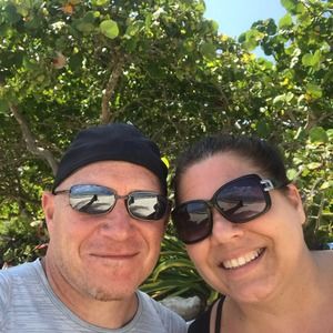 Meet your Posher, Dennis